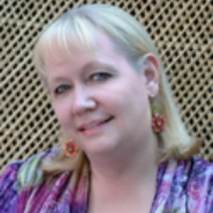 Profile picture for author, L.A. MacFadden
