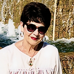 Profile picture for author, Lara Gelya